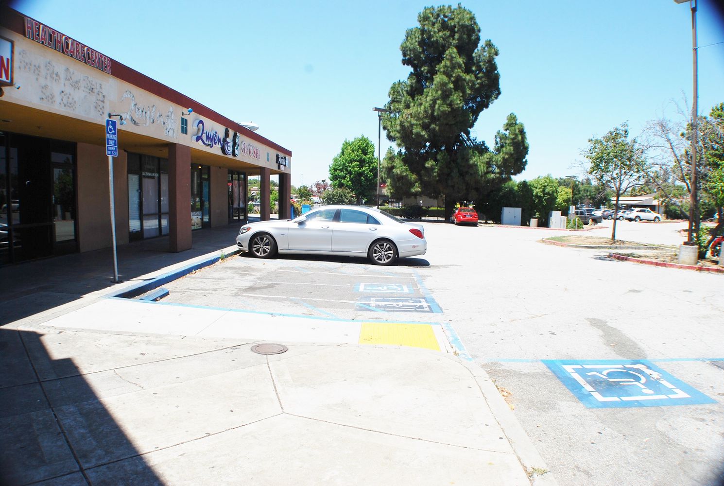1692 Tully Rd, San Jose, CA 95122